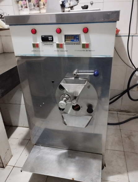 Fabricadora De Helados (pasteuriza-fabricadora) 1 Fabricadora De Helados (pasteuriza-fabricadora) 1