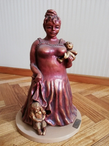 Escultura De Autora. Colección  Ellas . No Se Envia 0
