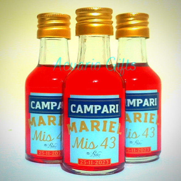 30 Souvenirs Botellitas Temáticas Miniatura Personalizadas 1