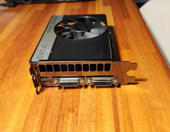 Tarjeta De Video Evga Geforce Gtx 650 1gb Ram 1