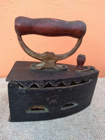 Planchon Antiguo Hierro Fundido 1