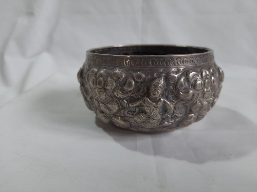 Antiguo Cuenco Oriental De Plata, Repujado. Tailandia, Buda 1