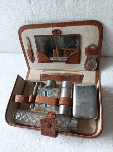 Neceser Antiguo De Cuero 0