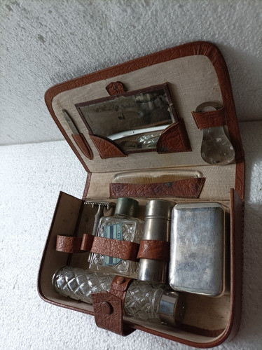 Neceser Antiguo De Cuero 1