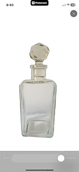 Perfumero De Cristal Antiguo Con Tapon Sano 1