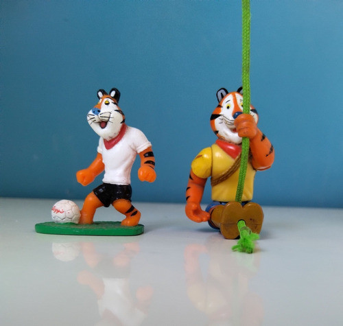 Muñeco Tony (el Tigre Kellogg´s) Escalador Y Futbolista 1996 0