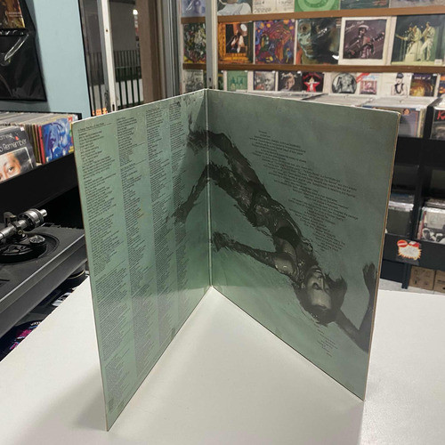 Lp Capa Dupla- Joni Mitchell ( The Hissing Of Summer Lawns ) 1