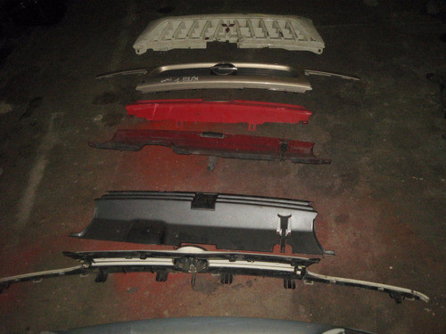 Careta Mitsubishi L200 Importada Original Europea 1