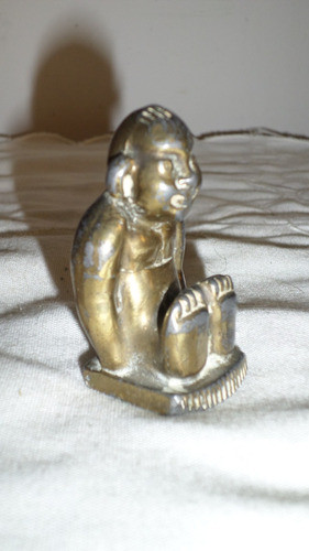 Antiguo Niño De  Metal Bronceado Niño Billiken Trae Fortuna 0