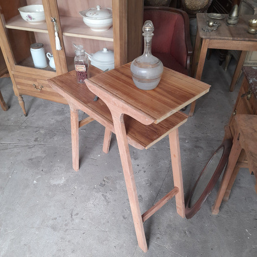 Mesa Auxiliar Estilo Normanda 1