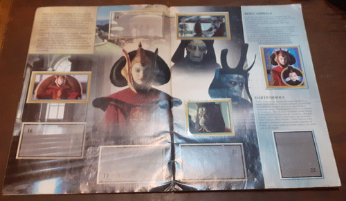 Album ** Star Wars ** Episodio 1 . Tiene 122 Figuritas 1