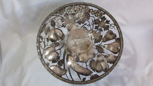 Antiguo Centro De Mesa Plateado, Cincelado Y Calado 1