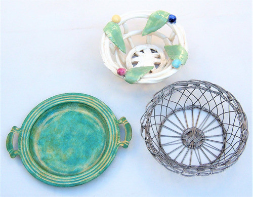 Hist.* Adornos Antiguos 2 Canastas Jardineras Y Bandejita 0