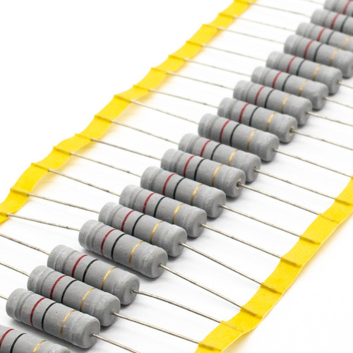 3 Resistencias Metal Film 3w 5% 82e (8.0 X 25mm) 0
