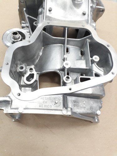 Carter Aceite Superior Nissan Versa Motor Hr16 Modelo 2021 1