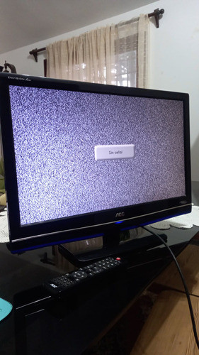 Tv  Led 24 Pulgadas C/entrada Hdmi Y Av Funcionando Perfecto 0