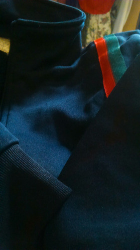 Buzo Del Uniforme Del Colegio Parroquial De San Miguel 1