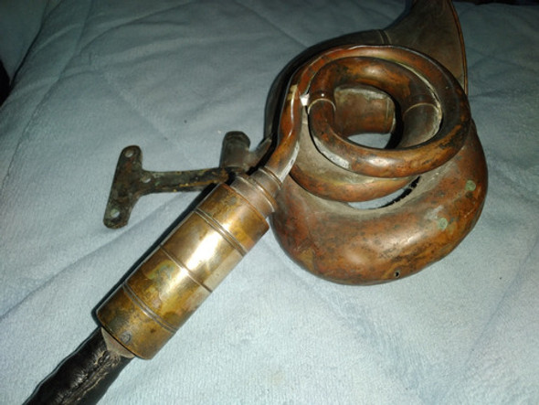 Bocina Corneta Bronce Auto Antiguo 0