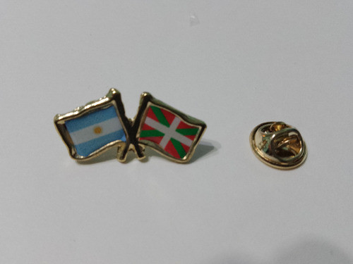 Pins Vasco Con Bandera Argentina De 2 Cms 0