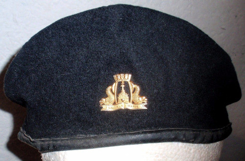 Boina Militar Naval De La Marina Armada De Chile / Insignia 1