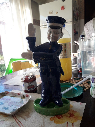 Casa Escasany Antiguo Agente De Tránsito Licorera 0