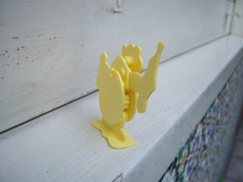 Gato Con Brazos Móviles . Alto : 5,5 Cm 1