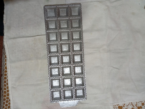 Molde De Raviolones De 24 Unidades 1