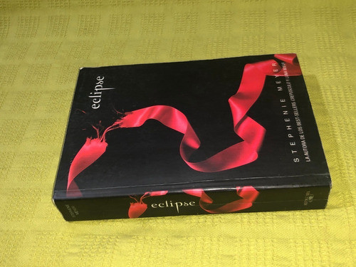 Eclipse - Stephenie Meyer - Alfaguara 1