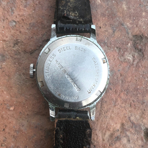 Reloj Pulsera Okura Coleccion Con Dibujo Del Pajaro Loco. 1