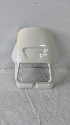 Mascara Cubre Farol Delantero Universal Color Blanco - 31 0