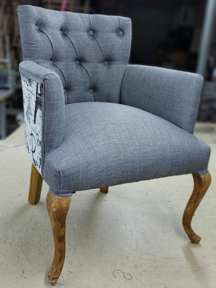 Sillon Matero Con Apoya Brazos Patas Reina Ana Capitone. 0