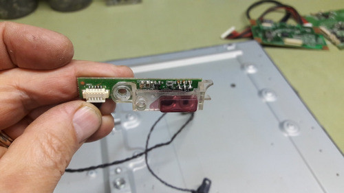 Receptor Ir Y Botonera Tv Ken Brown Kb 32 2213 Led 1