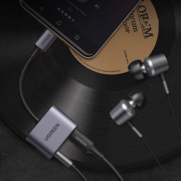 Adaptador Áudio Ugreen Usb C Para 3.5mm Com Porta Usb C Pd 1