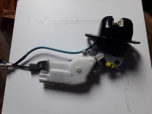 Cerradura Porton Nissan March Electrica 0