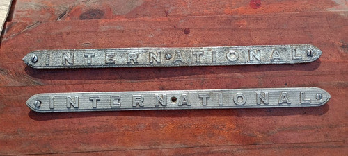 Insignia Emblema International Camioneta 38 0