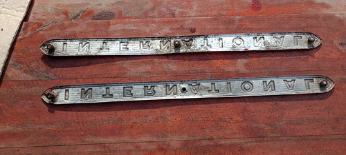 Insignia Emblema International Camioneta 38 1