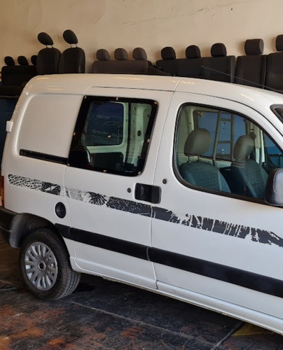 Vidrio Ventilete Lado Derecho Partner Berlingo 0