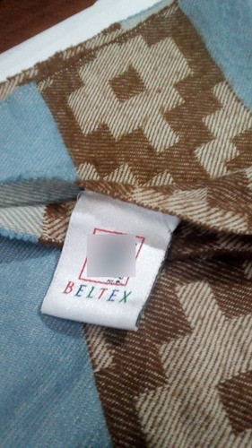 Manta De Viaje Marca Beltex Mide  1,44 X 1,25  Tal Cual Foto 1