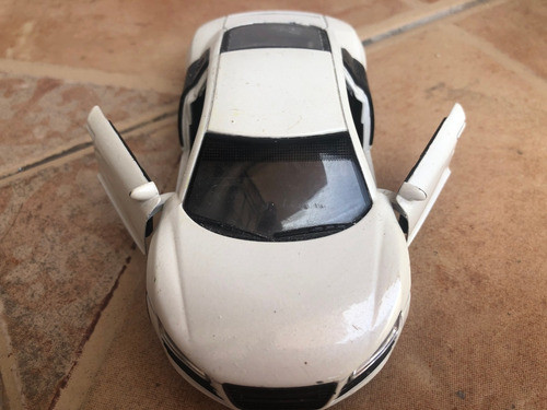 Audi R8 Gt - Escala 1/32 - Marca Ratiboss 1