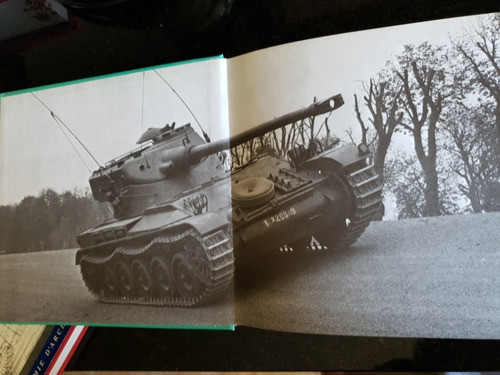 Libro:los Vehiculos Blindados Franceses-1945- 1977-en France 1