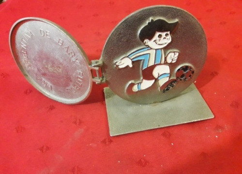 Antiguo Trofeo Liga Arg De Baby Fútbol. . 1