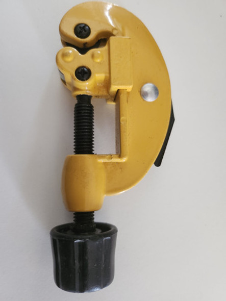 Cortador De Tubos 1/8 A 1 1/4 Tijera Corta Caños 0 Cortador De Tubos 1/8 A 1 1/4 Tijera Corta Caños 0