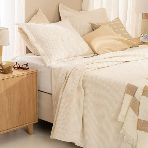 Cubrecama Nido De Abeja + 2 Fundones I 2 1/2 Pl. I Beige I 0