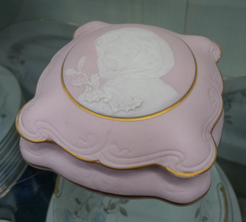 Manyantiques - Cofre Porcelana Limoges Camille Tharaud 1