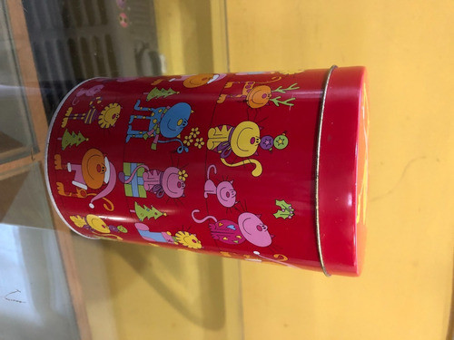 Lata Latita Grande Roja Con Gatitos 14cm X 9.5cm De Diametro 0