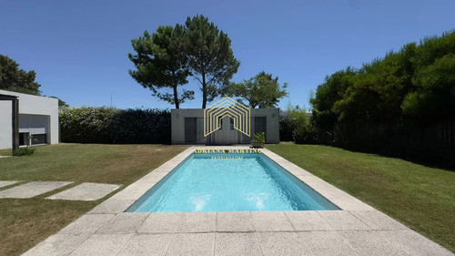 Excelente Casa En Barrio Privado En Punta Del Este! 1