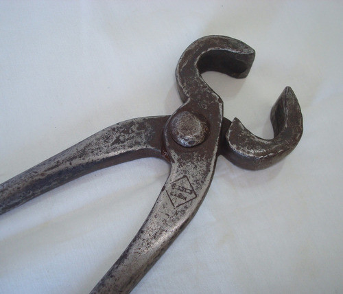 Antigua Tenaza Carpintero 26 Cm. Marca Cañon 1