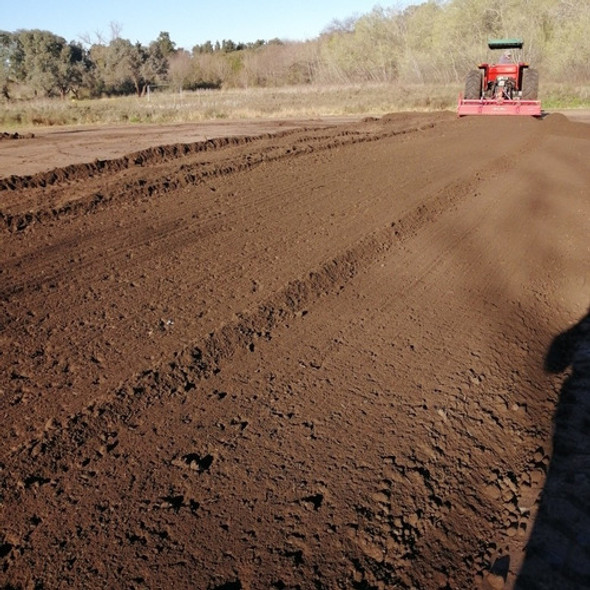 Tierra Negra 100 % Fértil.Entregas Solo En Zona Norte. 0