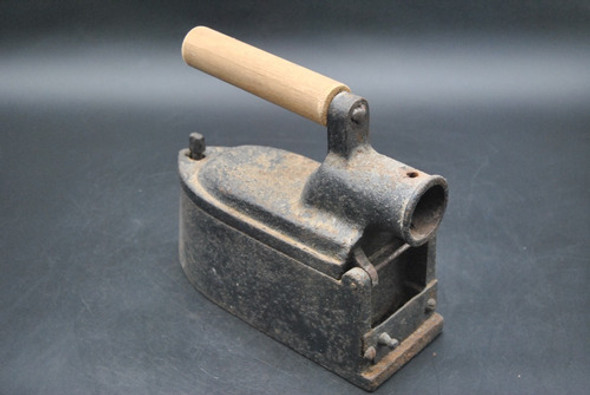 Antigua Plancha Carbón Hierro Vintage Vieja Retro Deco 1