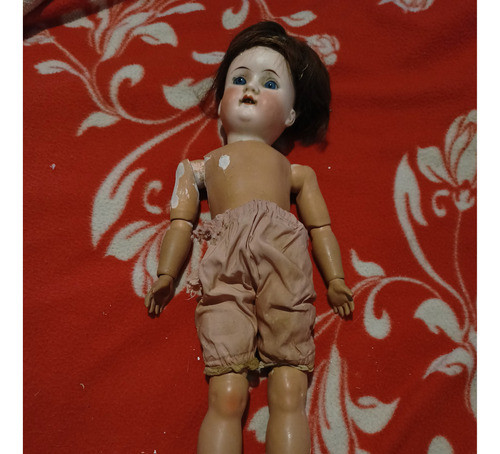 Muñeca Antigua Sellada De 42 Cms De Altura 0